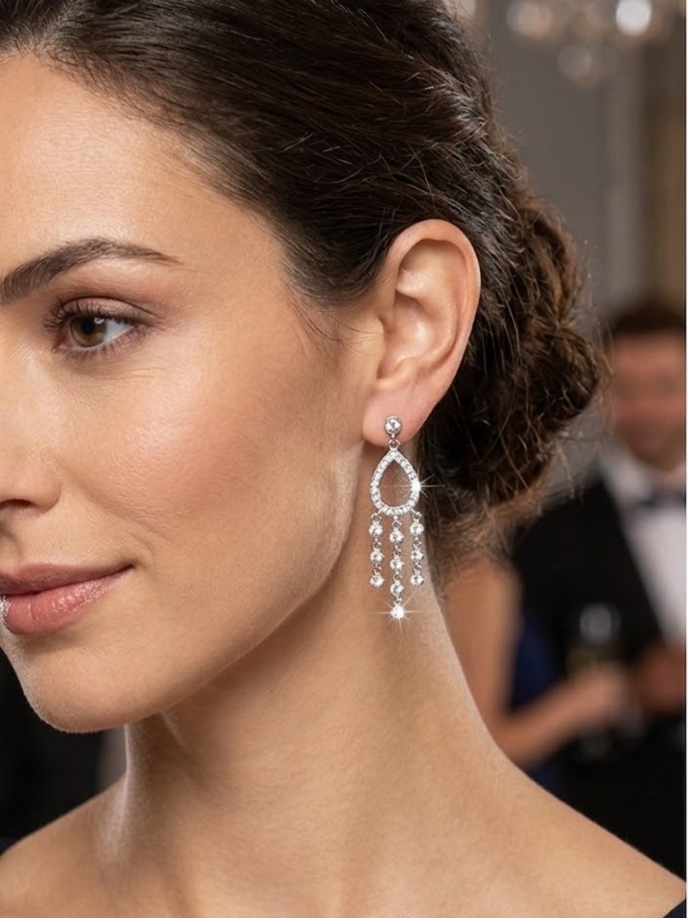 Studio S Silver Rhinestone Teardrop Chandelier Dangle Earrings NWT